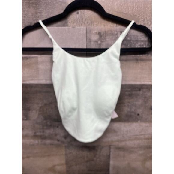 Victorias Secret Flow on Point Strappy Back SMALL  Sports Bra Light Mint NEW - Picture 1 of 3